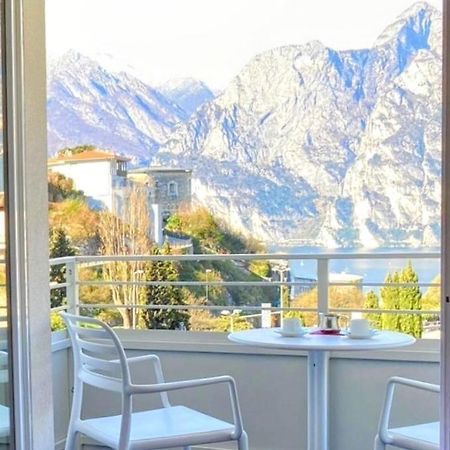 Albergo Garni Francesco Torbole Sul Garda Exterior photo