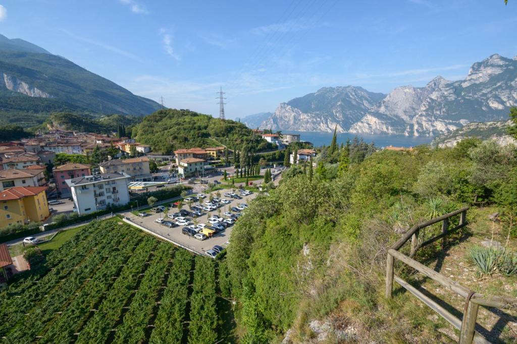 Albergo Garni Francesco Torbole Sul Garda Exterior photo