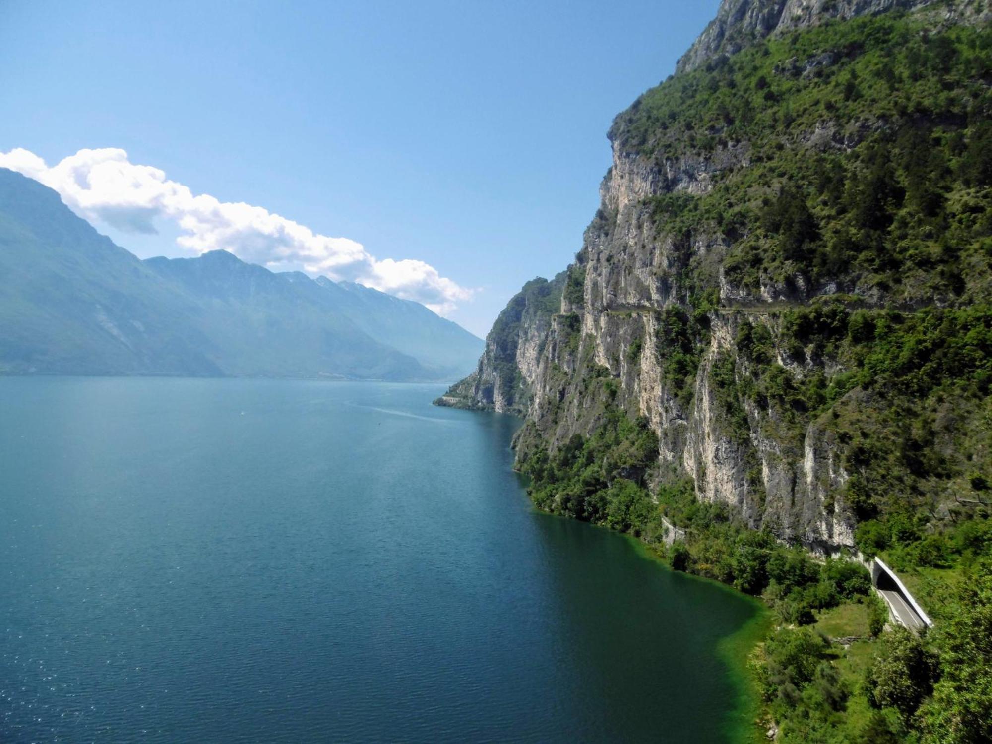 Albergo Garni Francesco Torbole Sul Garda Exterior photo