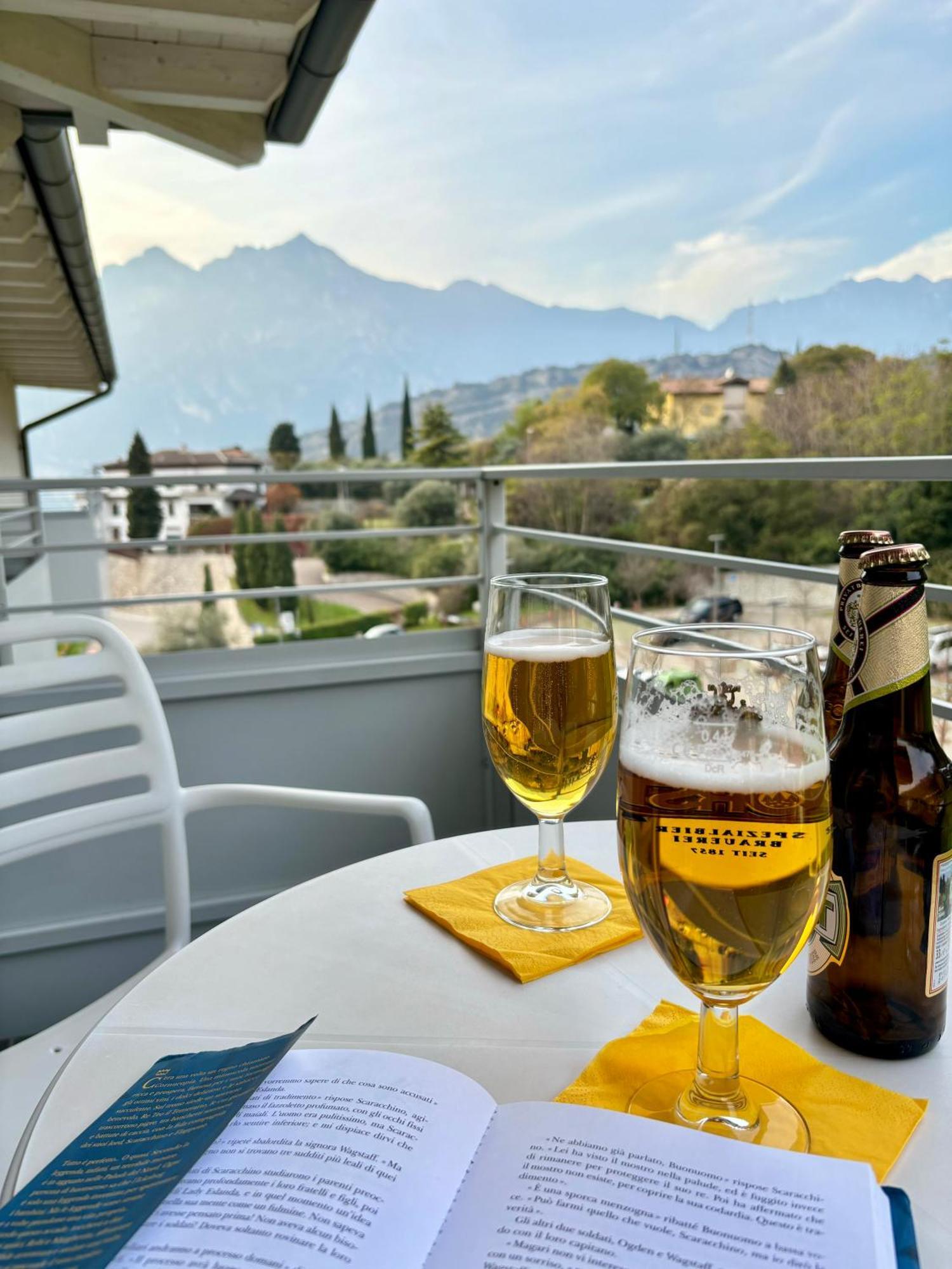 Albergo Garni Francesco Torbole Sul Garda Exterior photo