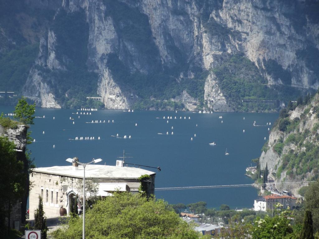 Albergo Garni Francesco Torbole Sul Garda Exterior photo